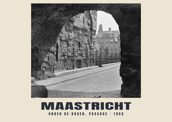 Onder de Bogen, passage, Maastricht — 1955 · Historic photograph print