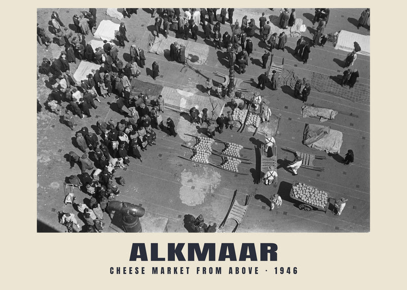Cheese market from above, Alkmaar — 1946